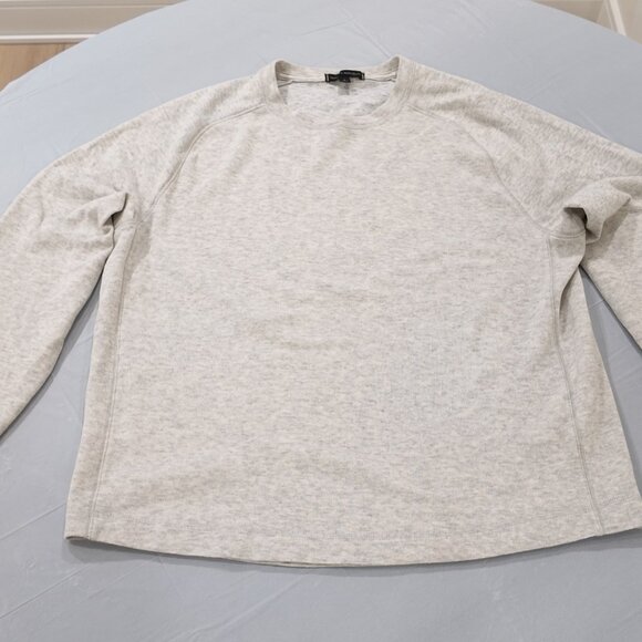 Banana Republic | Double Knit Crew Neck T-Shirt | Light Gray | Size Large - Picture 2 of 10
